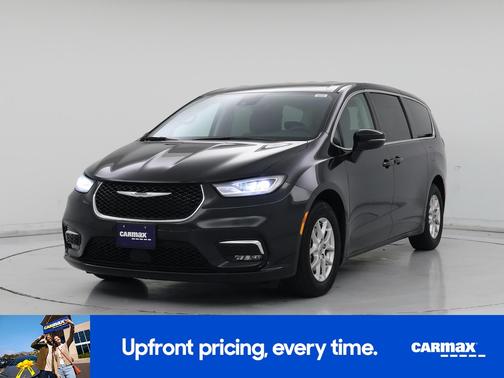 Black 2023 Chrysler Pacifica Touring L