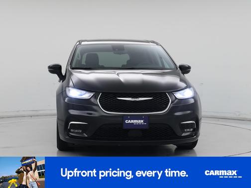 Black 2023 Chrysler Pacifica Touring L