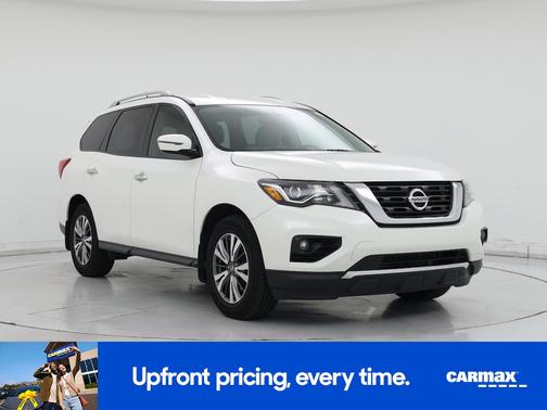 White 2018 Nissan Pathfinder SV