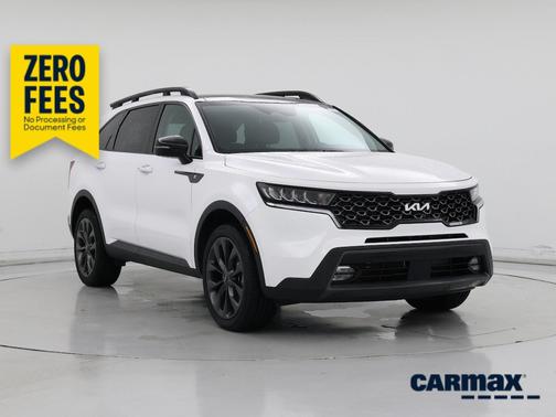 White 2023 Kia Sorento X-Line EX