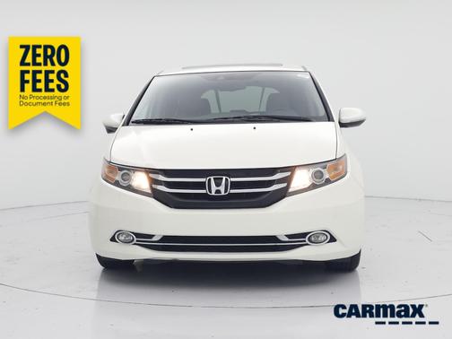 White 2016 Honda Odyssey Touring