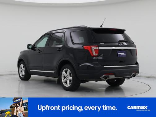 Black 2018 Ford Explorer XLT