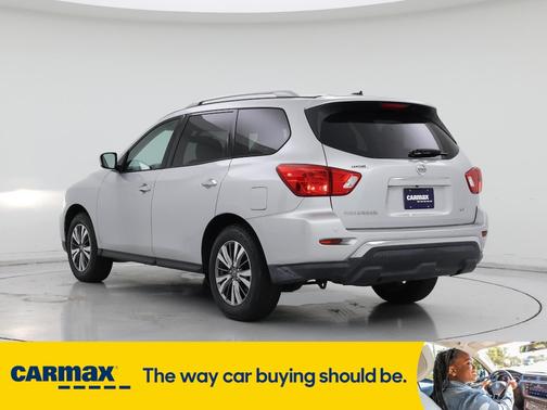 2018 Nissan Pathfinder SV