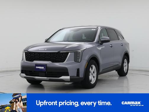 Silver 2025 Kia Sorento LX