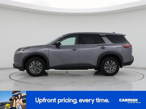 2025 Nissan Pathfinder S