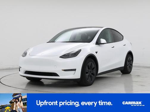 White 2025 Tesla Model Y Long Range