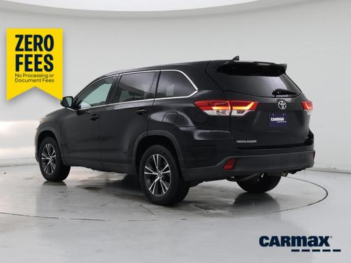 Black 2019 Toyota Highlander LE Plus