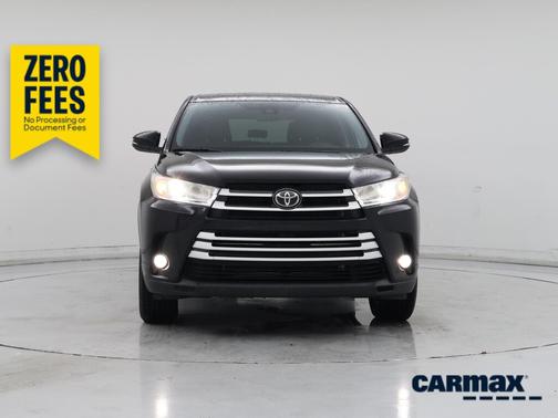Black 2019 Toyota Highlander LE Plus