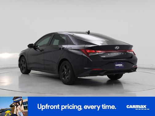 Black 2021 Hyundai ELANTRA SEL