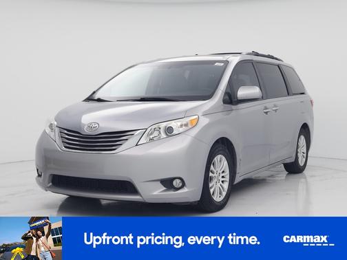 Silver 2015 Toyota Sienna XLE