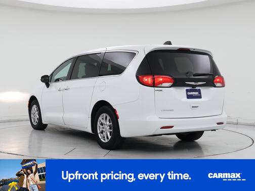 White 2023 Chrysler Voyager LX