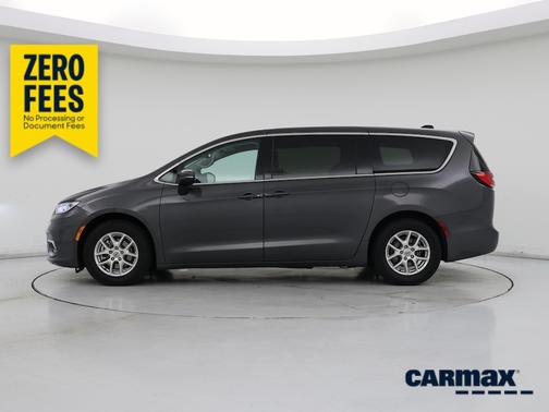 Gray 2023 Chrysler Pacifica Touring L