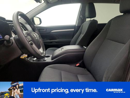 Gray 2019 Toyota Highlander LE