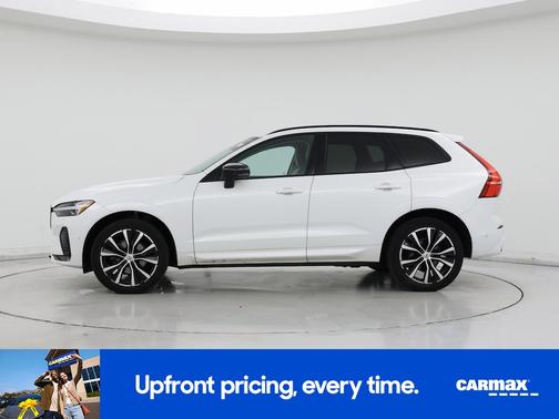 2023 Volvo XC60 B5 Plus Dark Theme