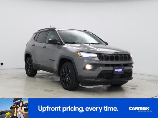 Gray 2023 Jeep Compass Altitude