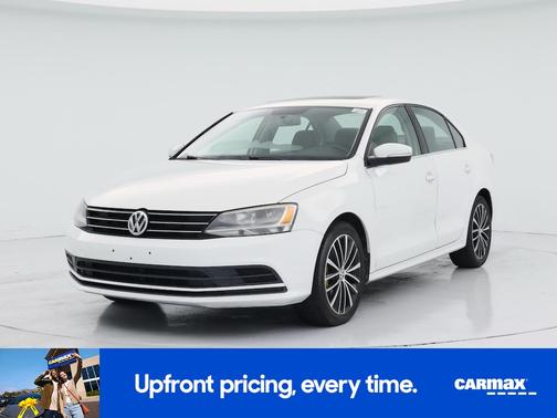 White 2015 Volkswagen Jetta SE