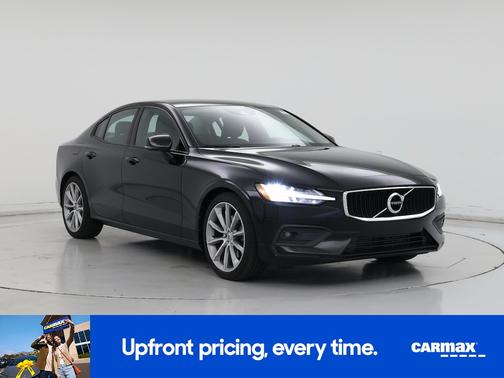 Black 2021 Volvo S60 T5 Momentum
