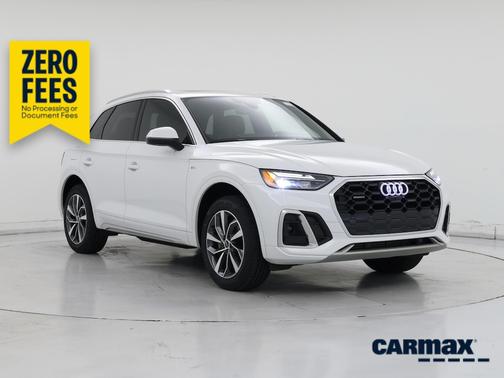 White 2024 Audi Q5 S-Line Premium Plus