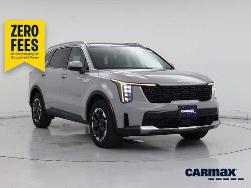 Gray 2024 Kia Sorento S