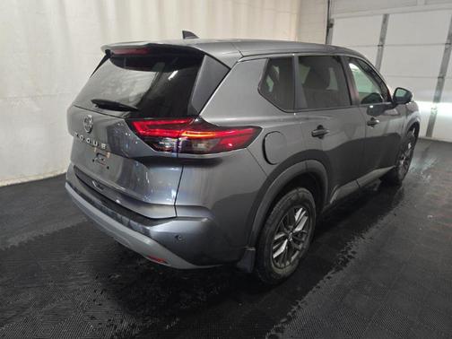 2022 Nissan Rogue S