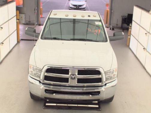 2018 RAM 2500 Tradesman Regular Cab 4x4 8' Box
