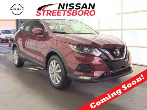2022 Nissan Rogue Sport SV