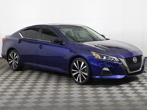 2022 Nissan Altima SR VC-Turbo FWD