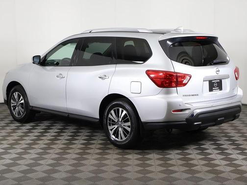 2020 Nissan Pathfinder S 4WD