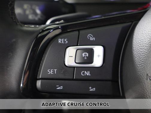 2018 Volkswagen Golf R 2.0T DSG