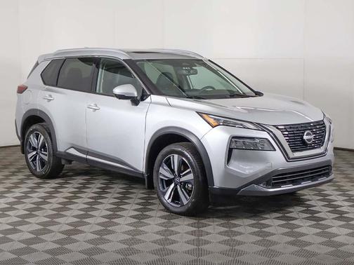 2022 Nissan Rogue SL
