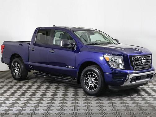 2024 Nissan Titan SV