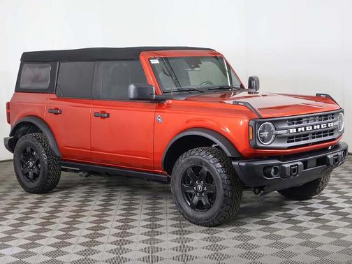 2024 Ford Bronco Black Diamond