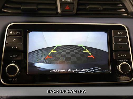 2024 Nissan Versa 1.6 SV