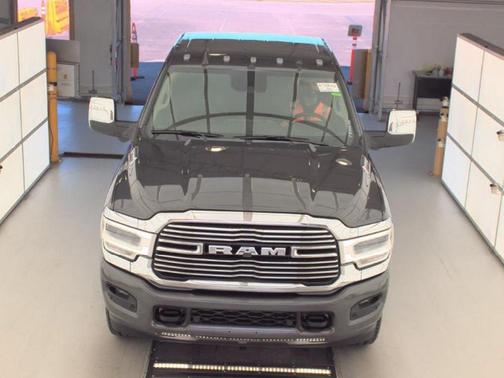 2023 RAM 2500 Laramie Crew Cab 4x4 6'4' Box