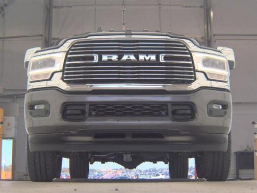 2023 RAM 2500 Laramie Crew Cab 4x4 6'4' Box