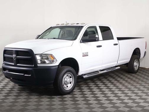 2018 RAM 2500 Tradesman Crew Cab 4x4 8' Box