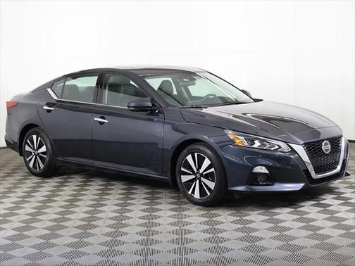 2022 Nissan Altima 2.5 SL
