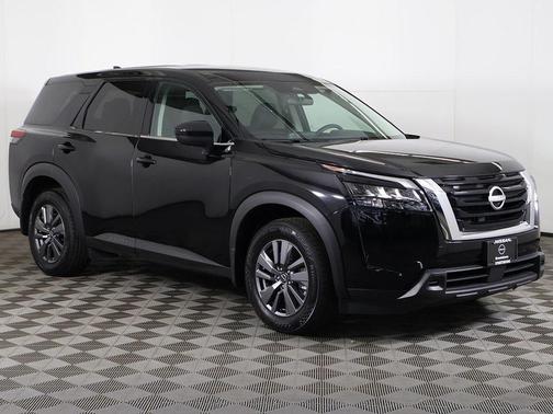 2024 Nissan Pathfinder S 4WD