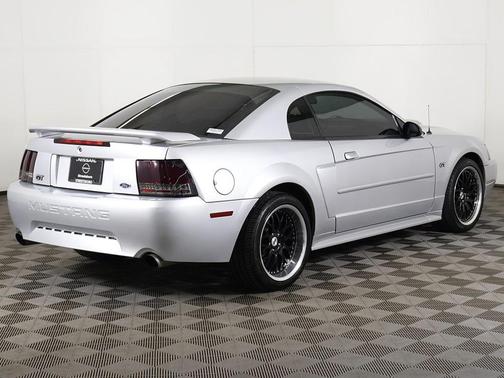 2001 Ford Mustang GT