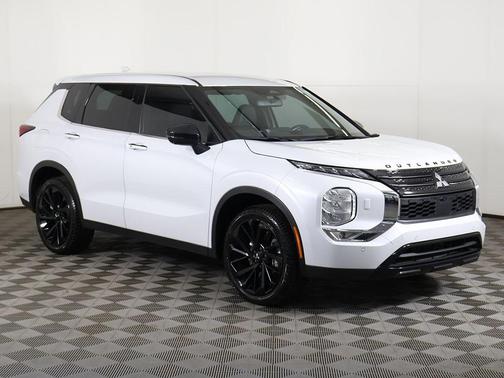2023 Mitsubishi Outlander SE Black Edition S-AWC