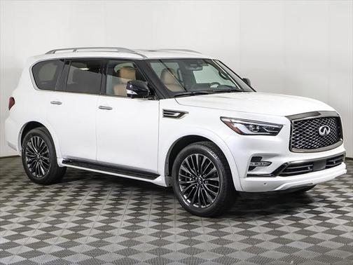 2024 INFINITI QX80 SENSORY AWD