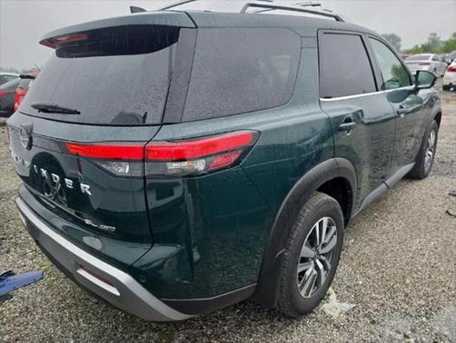 2024 Nissan Pathfinder SL 4WD