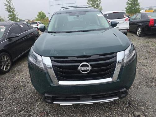 2024 Nissan Pathfinder SL 4WD