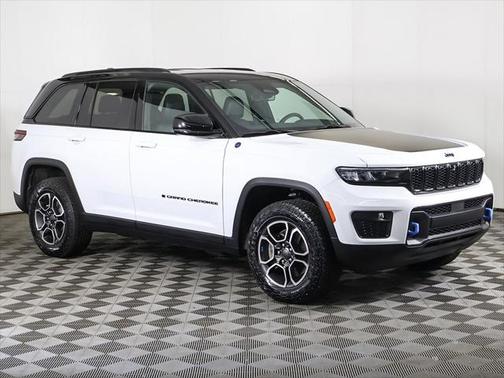2022 Jeep Grand Cherokee 4xe Trailhawk
