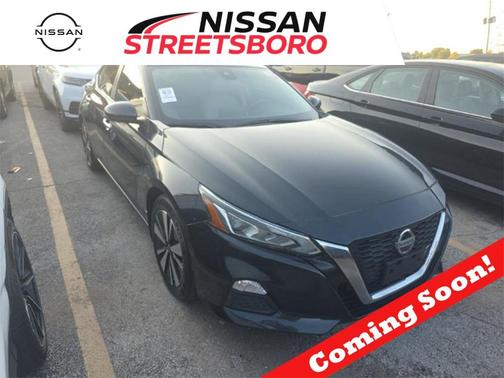 2022 Nissan Altima 2.5 SV