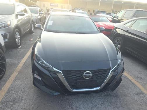 2022 Nissan Altima 2.5 SV