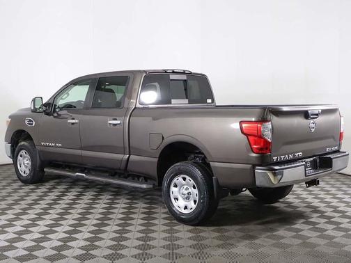 2017 Nissan Titan XD SV