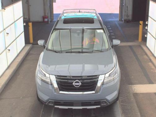 2024 Nissan Pathfinder Platinum 4WD