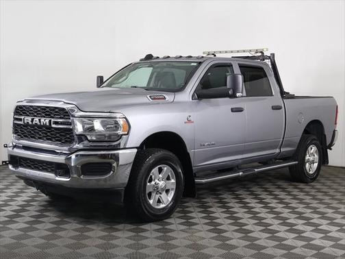 2019 RAM 2500 Tradesman Crew Cab 4x4 6'4' Box