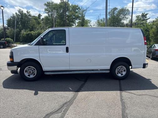 2023 GMC Savana 2500 Work Van